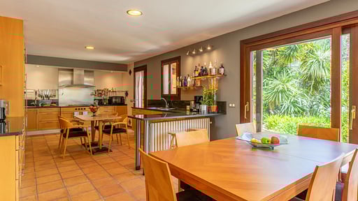 Villa Luminex Обеденная зона