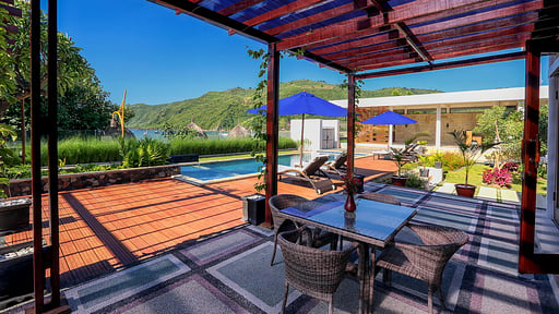 Villa Luna Dining area