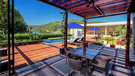 Villa Luna Dining area