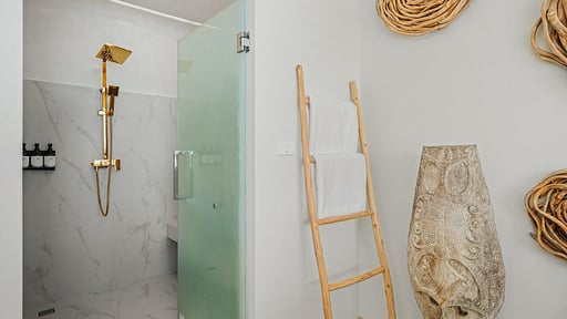 Villa Luna Bedroom 1