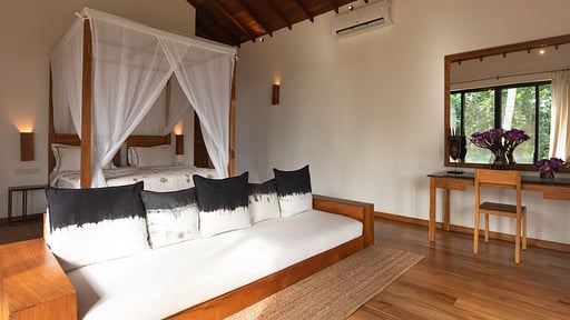 Villa Luna Weligama Bedroom 1