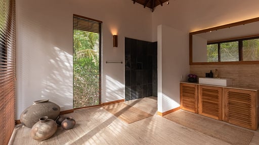 Villa Luna Weligama Bedroom 1