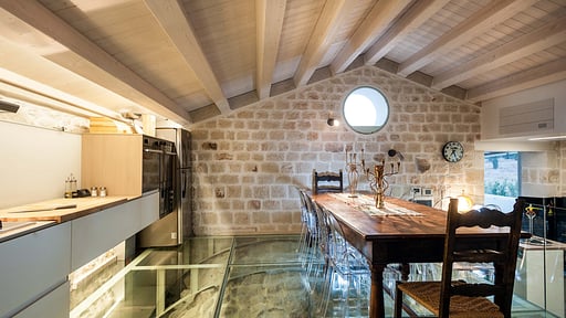 Villa Luna Dining area 2