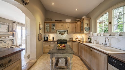 Villa Lunetta Kitchen