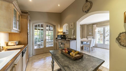 Villa Lunetta Dining area