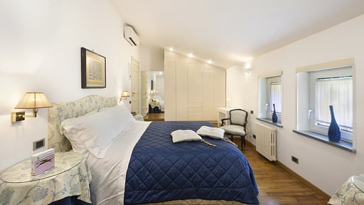 Villa Lux Sorrento Bedroom 2