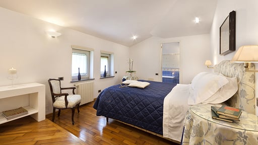 Villa Lux Sorrento Bedroom 2