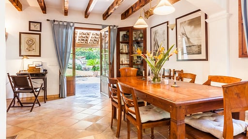 Villa Mable Обеденная зона