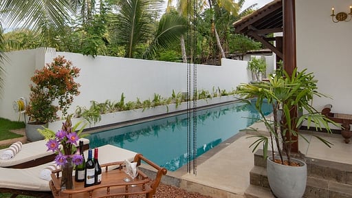 Villa Madagala Kanda Бассейн