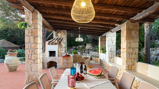 Villa Maddalena BBQ equipment