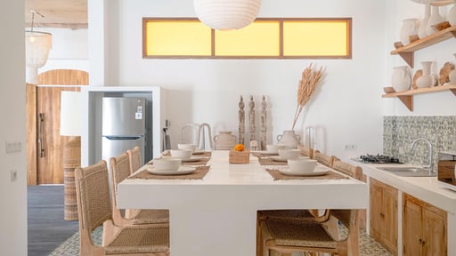 Villa Madissa Dining area