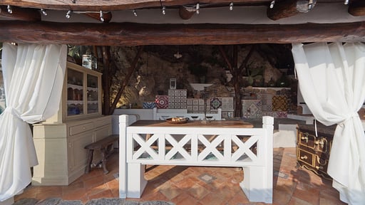 Villa Madonna di Costantinopoli Dining area