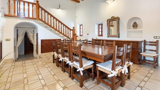 Villa Maestres Dining area 2