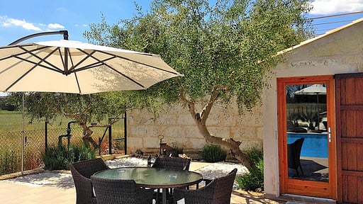 Finca Vinagrella Dining area