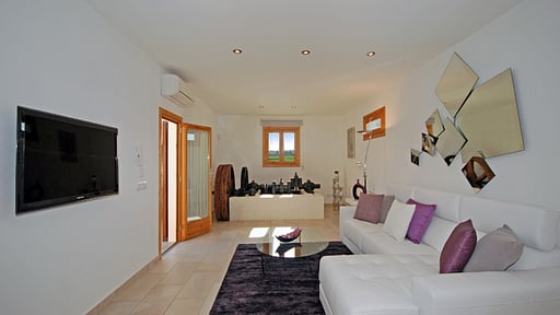 Finca Vinagrella Living room