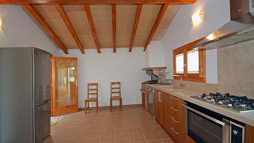 Finca Vinagrella Kitchen