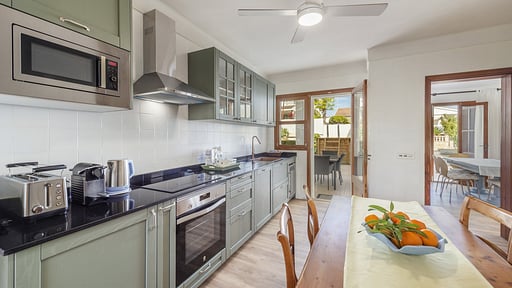 Villa Magraner Kitchen