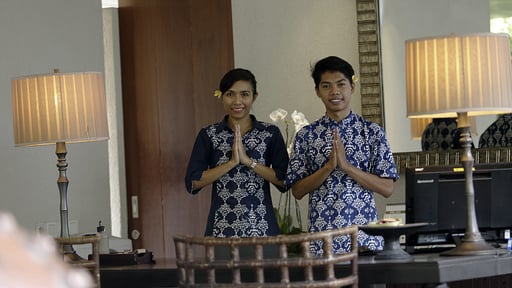 Villa Mahala Hasa Villa staff