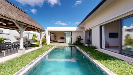 Villa Mahe Schwimmbad