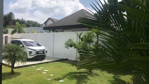 Villa Mai Mee Pan Ha Parking areas