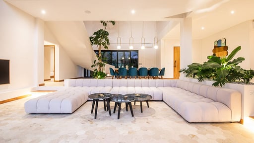 Villa Maido Salon