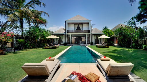 Villa Majapahit Maya Swimming pool 1