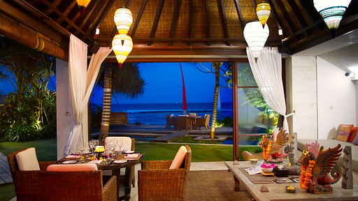 Villa Majapahit Maya Dining area