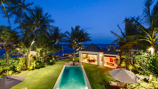 Villa Majapahit Maya Swimming pool 1