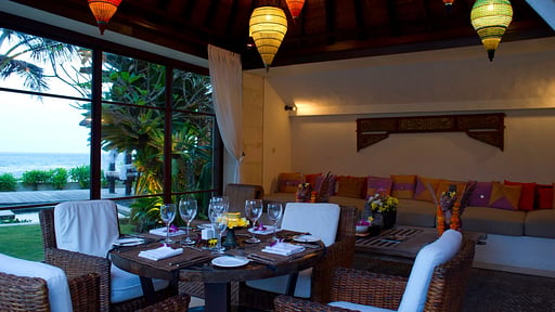 Villa Majapahit Maya Dining area