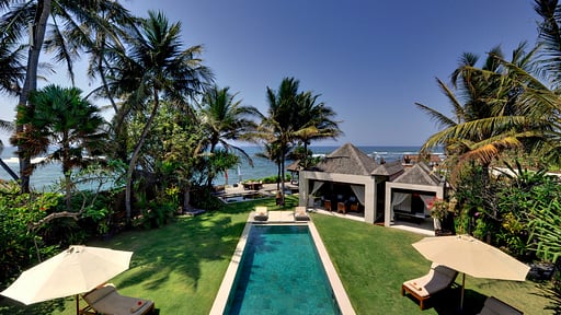 Villa Majapahit Maya Swimming pool 1