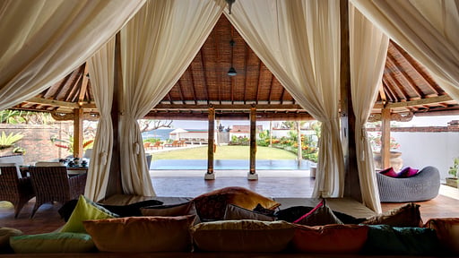 Villa Majapahit Maya Swimming pool 2