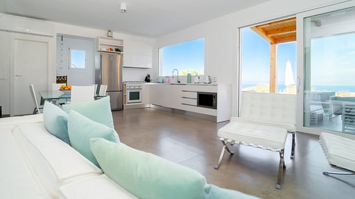 Villa Majestatis Kitchen