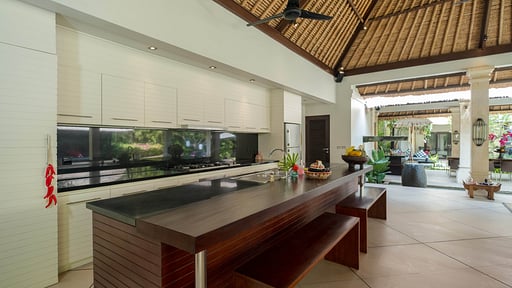 Villa Maju Cuisine
