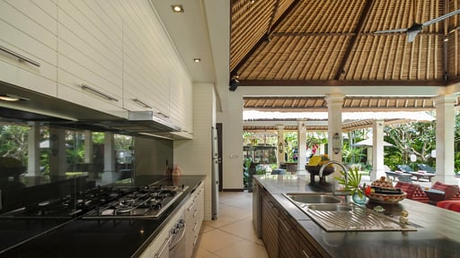 Villa Maju Cuisine