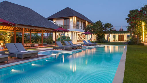 Villa Malaathina Kolam renang
