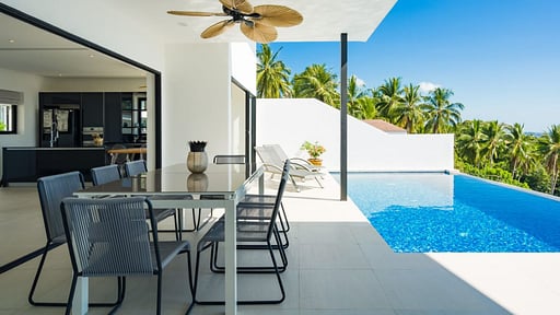 Villa Malena Dining area