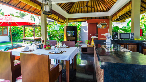 Villa Malika Dining area