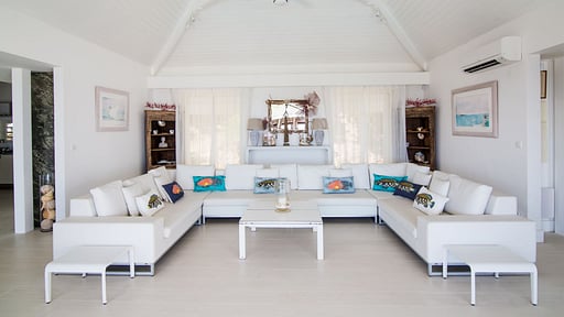 Villa Mango Living room