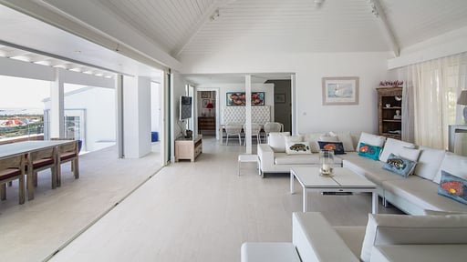 Villa Mango Living room