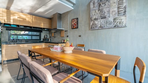 Villa Mangosteen Dining area