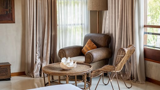 Villa Manis Beachfront Bedroom 2