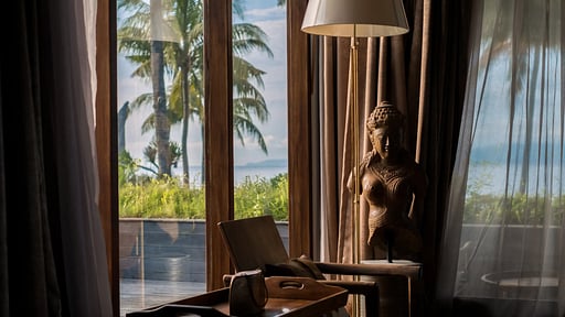 Villa Manis Beachfront Bedroom 1