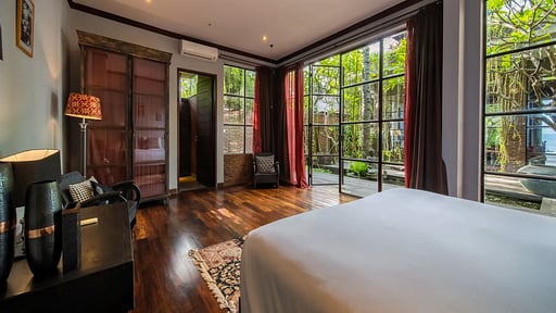 Villa Manis Beachfront Bedroom 5