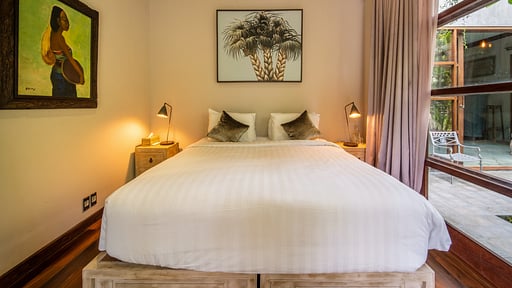 Villa Manis Beachfront Bedroom 6