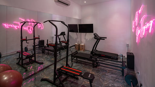 Villa Manis Cantik Gym