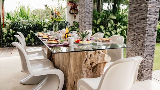 Villa Manjari Dining area