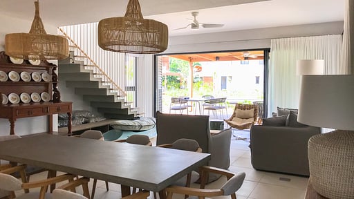 Villa Manta Cove Обеденная зона