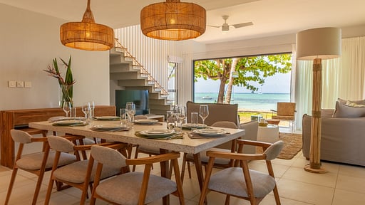 Villa Manta Cove Обеденная зона