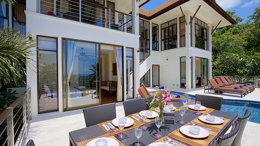 Villa Maphraaw Обеденная зона