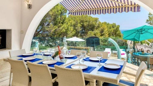 Villa Mar Blava Обеденная зона